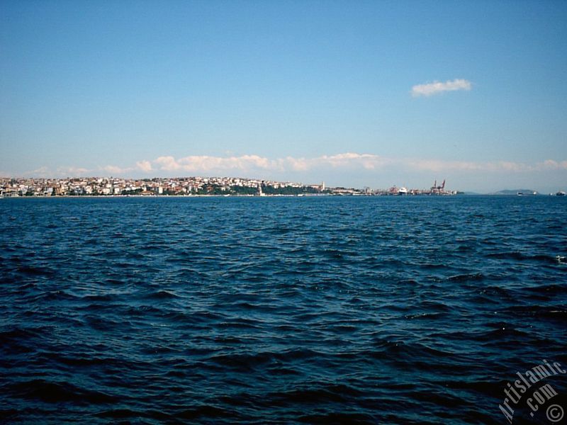 stanbul Kabata sahilinde Fndkl Park`ndan Kz Kulesi ve skdar-Harem kysna doru bak.
