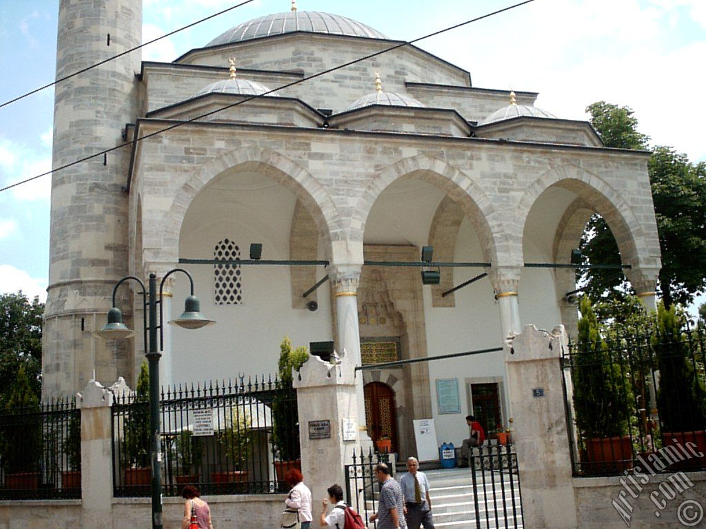 stanbul Sultanahmet`te Firuz Aa Camisi.
